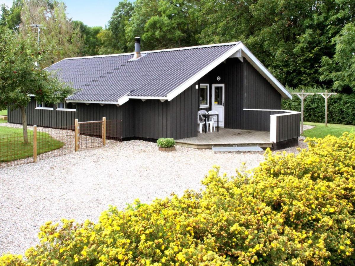 Four-Bedroom Holiday Home In Sydals 4 Vibøge Extérieur photo