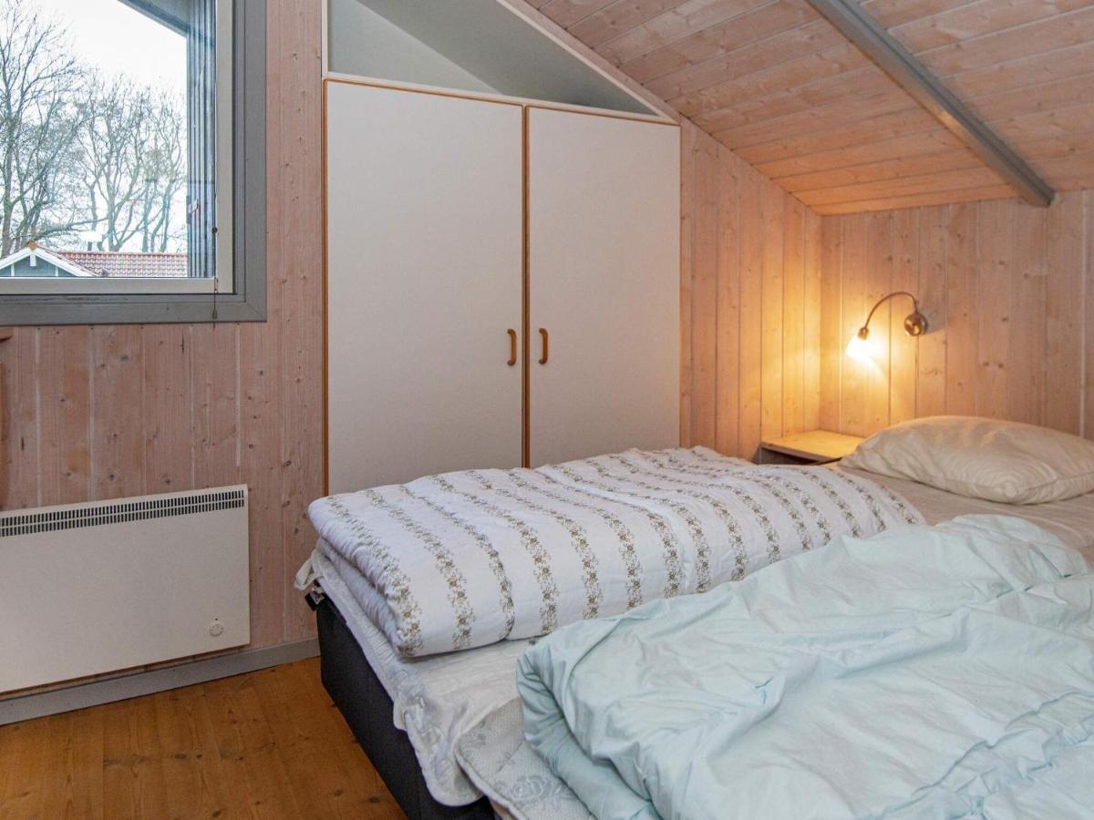 Four-Bedroom Holiday Home In Sydals 4 Vibøge Extérieur photo